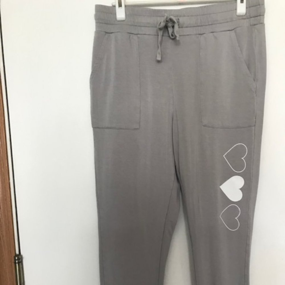 GREY HEART POCKET JOGGING PANTS
